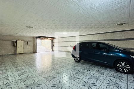 Casa à venda com 300m², 4 quartos e 6 vagasGaragem