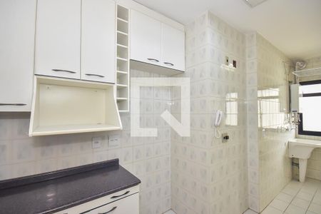 Apartamento à venda com 68m², 2 quartos e 1 vaga Apartamento à venda com 68m², 2 quartos e 1 vagaCozinha