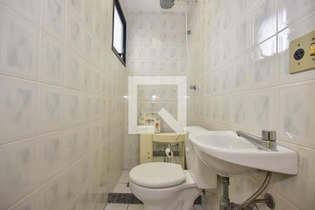 Apartamento à venda com 68m², 2 quartos e 1 vaga Apartamento à venda com 68m², 2 quartos e 1 vagaBanheiro de Serviço