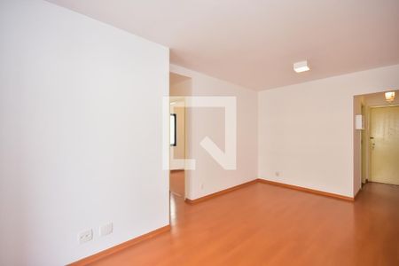 Sala de apartamento à venda com 2 quartos, 68m² em Vila Progredior, São Paulo