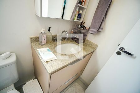 Apartamento à venda com 106m², 3 quartos e 2 vagasBanheiro da suíte 01