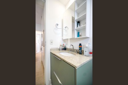 Apartamento à venda com 106m², 3 quartos e 2 vagasBanheiro da suíte 03