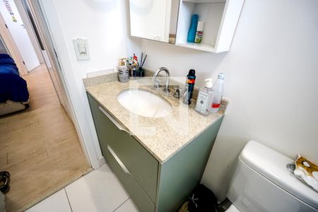 Apartamento à venda com 106m², 3 quartos e 2 vagasBanheiro da suíte 03