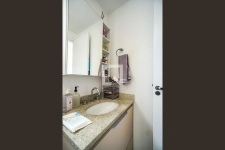 Apartamento à venda com 106m², 3 quartos e 2 vagasBanheiro da suíte 01