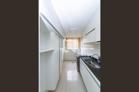 Apartamento para alugar com 116m², 2 quartos e 2 vagas Apartamento para alugar com 116m², 2 quartos e 2 vagasCozinha