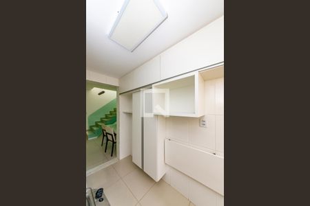 Apartamento para alugar com 116m², 2 quartos e 2 vagas Apartamento para alugar com 116m², 2 quartos e 2 vagasCozinha