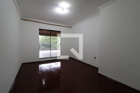 Casa à venda com 227m², 3 quartos e 3 vagasQuarto 3