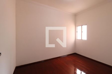 Casa à venda com 227m², 3 quartos e 3 vagasQuarto 2