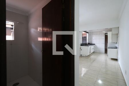 Casa à venda com 227m², 3 quartos e 3 vagasCorredor piso inferior