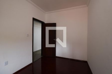 Casa à venda com 227m², 3 quartos e 3 vagasQuarto 2
