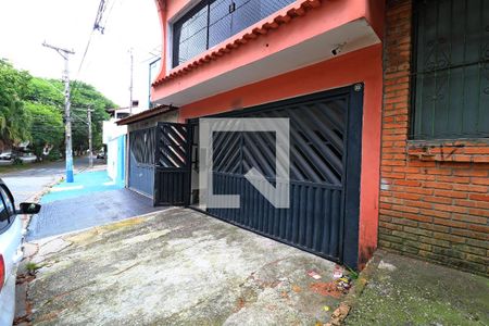 Casa à venda com 227m², 3 quartos e 3 vagasFachada