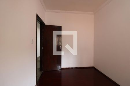 Casa à venda com 227m², 3 quartos e 3 vagasQuarto 2