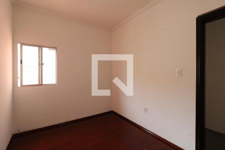 Casa à venda com 227m², 3 quartos e 3 vagasQuarto 2