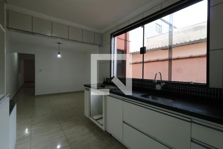 Casa à venda com 227m², 3 quartos e 3 vagasCozinha