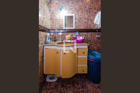 Casa à venda com 250m², 3 quartos e 8 vagasBanheiro suíte