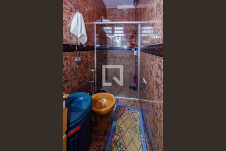 Casa à venda com 250m², 3 quartos e 8 vagasBanheiro suíte