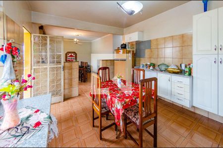 Casa à venda com 250m², 3 quartos e 8 vagasCozinha