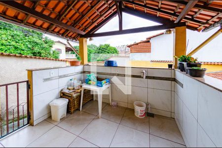Casa à venda com 250m², 3 quartos e 8 vagasÁrea