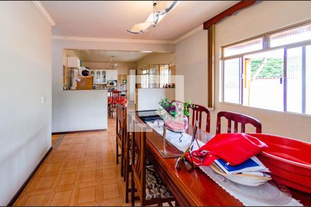 Casa à venda com 250m², 3 quartos e 8 vagasSala de jantar