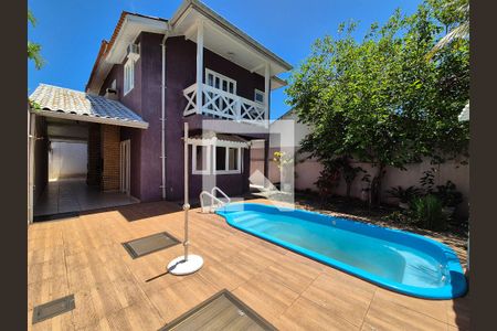 Casa para alugar com 240m², 3 quartos e 2 vagas Casa para alugar com 240m², 3 quartos e 2 vagasÁrea externa