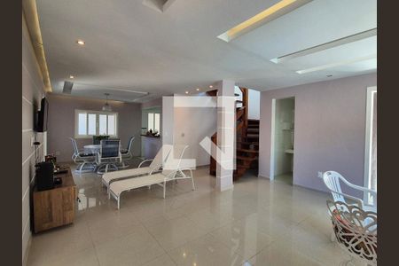 Sala de casa para alugar com 3 quartos, 240m² em Vargem Grande, Rio de Janeiro