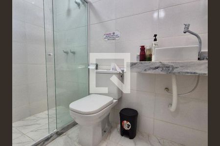 Casa para alugar com 240m², 3 quartos e 2 vagas Casa para alugar com 240m², 3 quartos e 2 vagasBanheiro da Suíte 1