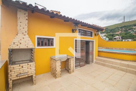 Casa à venda com 484m², 4 quartos e 5 vagasÁrea comum - Churrasqueira