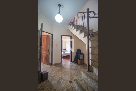 Casa à venda com 484m², 4 quartos e 5 vagasHall de entrada