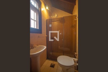 Casa à venda com 484m², 4 quartos e 5 vagasBanheiro 4