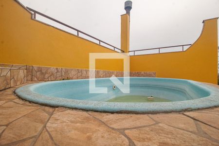 Casa à venda com 484m², 4 quartos e 5 vagasÁrea comum - Piscina