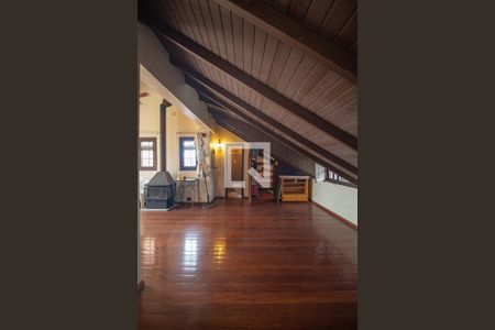 Casa à venda com 484m², 4 quartos e 5 vagasSala 2