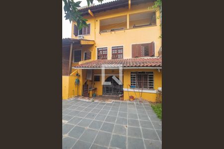 Casa à venda com 484m², 4 quartos e 5 vagasQuintal