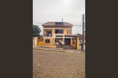 Casa à venda com 484m², 4 quartos e 5 vagasFachada