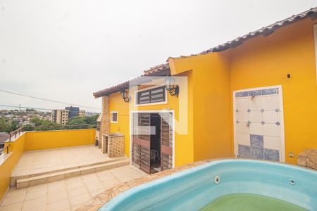 Casa à venda com 484m², 4 quartos e 5 vagasÁrea comum - Piscina