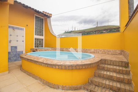 Casa à venda com 484m², 4 quartos e 5 vagasÁrea comum - Piscina