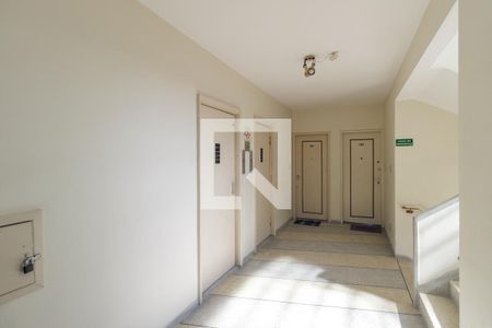 Apartamento à venda com 97m², 2 quartos e sem vagaÁrea comum - Hall de Elevadores