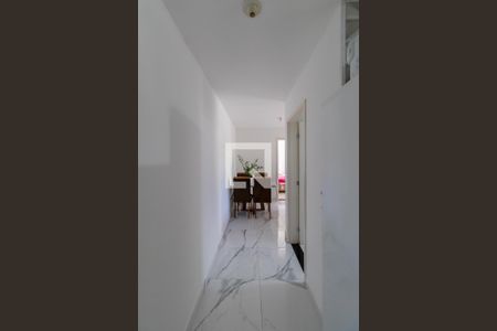 Corredor de apartamento para alugar com 2 quartos, 54m² em Vila Nova Curuca, São Paulo