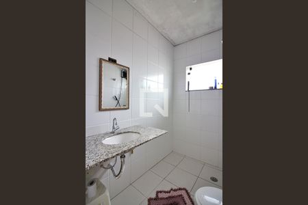 Casa à venda com 201m², 3 quartos e 2 vagasBanheiro Social