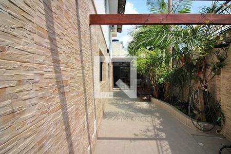 Casa à venda com 201m², 3 quartos e 2 vagasQuintal 