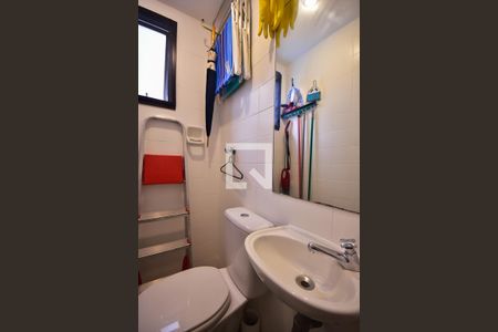 Apartamento à venda com 110m², 3 quartos e 2 vagasBanheiro de Serviço