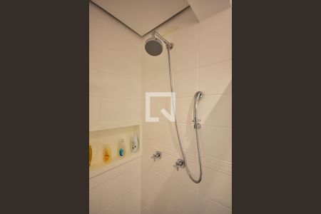 Apartamento à venda com 110m², 3 quartos e 2 vagasChuveiro do Banheiro