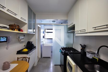 Apartamento à venda com 110m², 3 quartos e 2 vagasCozinha