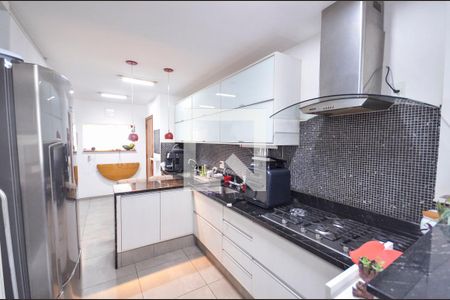 Apartamento à venda com 140m², 2 quartos e 2 vagasCozinha