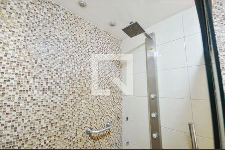 Apartamento à venda com 140m², 2 quartos e 2 vagasBanheiro da Suíte 2