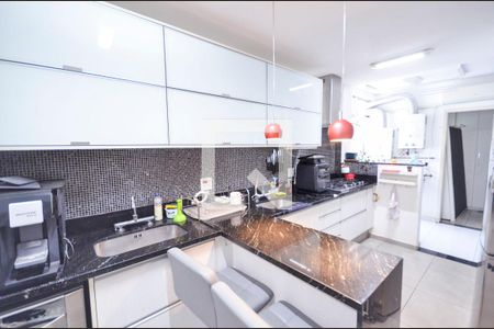 Apartamento à venda com 140m², 2 quartos e 2 vagasCozinha