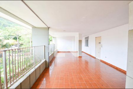 Apartamento à venda com 140m², 2 quartos e 2 vagasÁrea comum - Playground