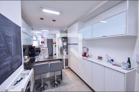 Apartamento à venda com 140m², 2 quartos e 2 vagasCozinha