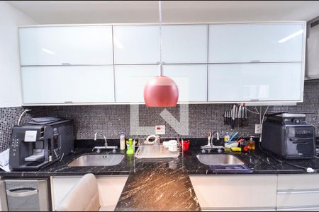 Apartamento à venda com 140m², 2 quartos e 2 vagasCozinha