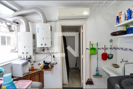 Apartamento à venda com 140m², 2 quartos e 2 vagasÁrea de Serviço