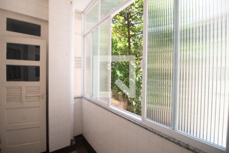 Apartamento à venda com 80m², 2 quartos e sem vaga Apartamento à venda com 80m², 2 quartos e sem vagaÁrea de serviço